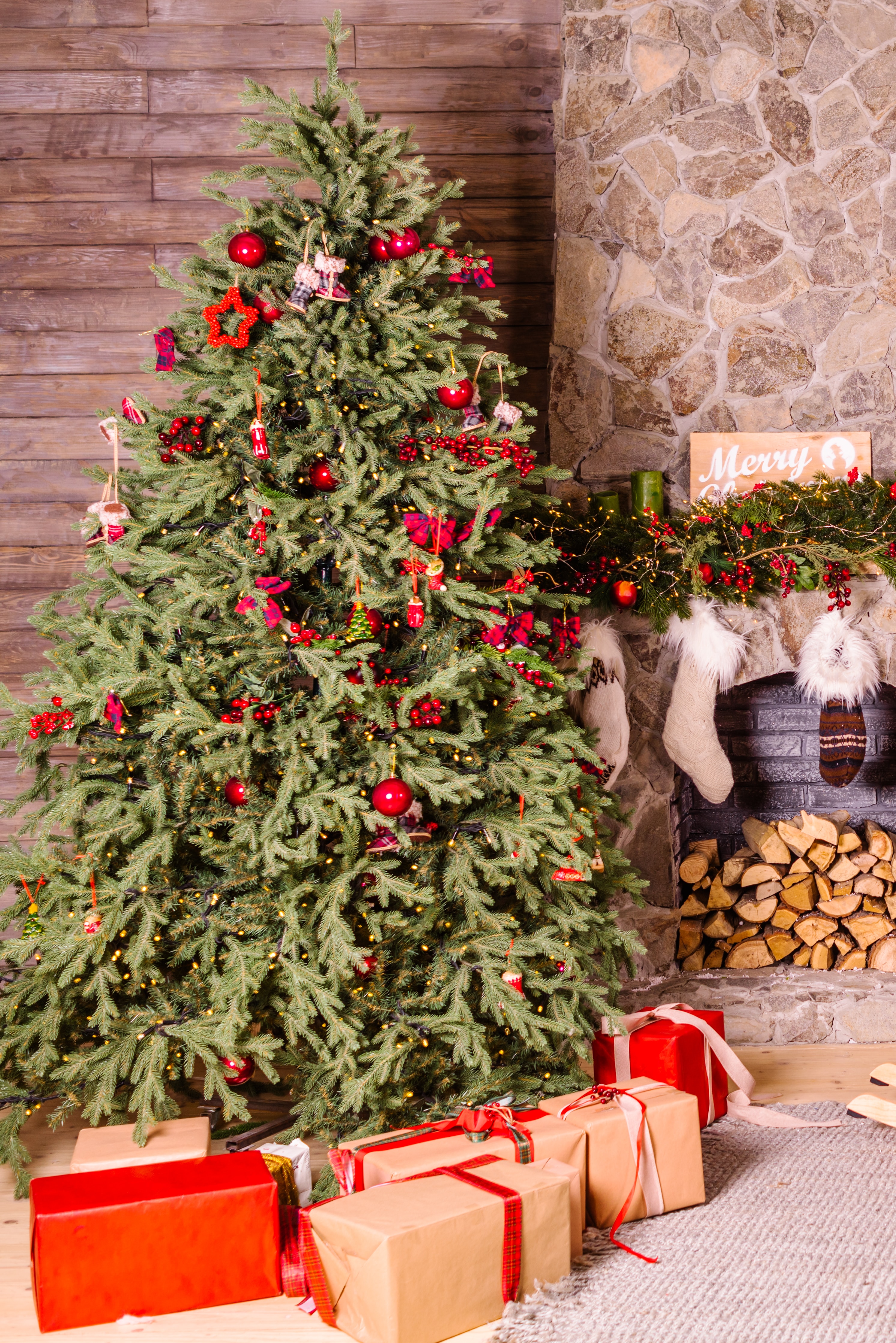 Christmas tree with presents around the bottom